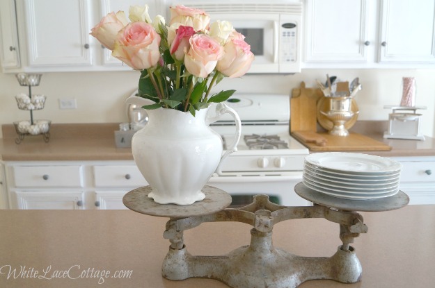 022vintagerustyscalefarmhouse