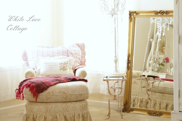 How to Decorate with Antique Mirror