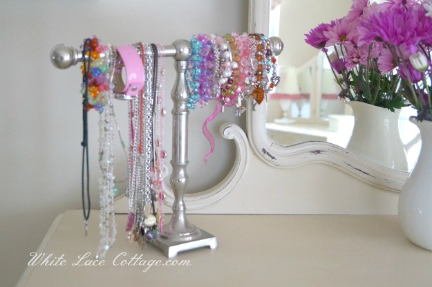 037towelholderjewelrydisplay