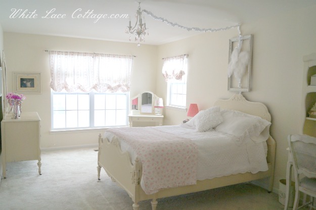 045shabbychicbeddingroom