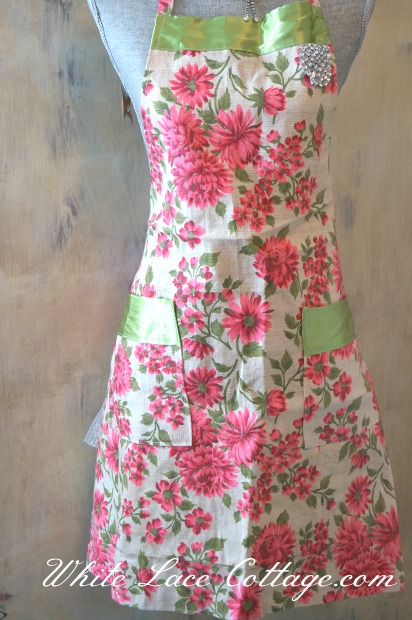 119vintagefloralapron2