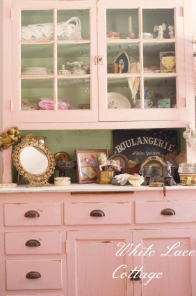 pinkcabinet1