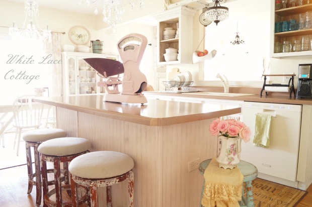 Simple Kitchen Backsplash Design