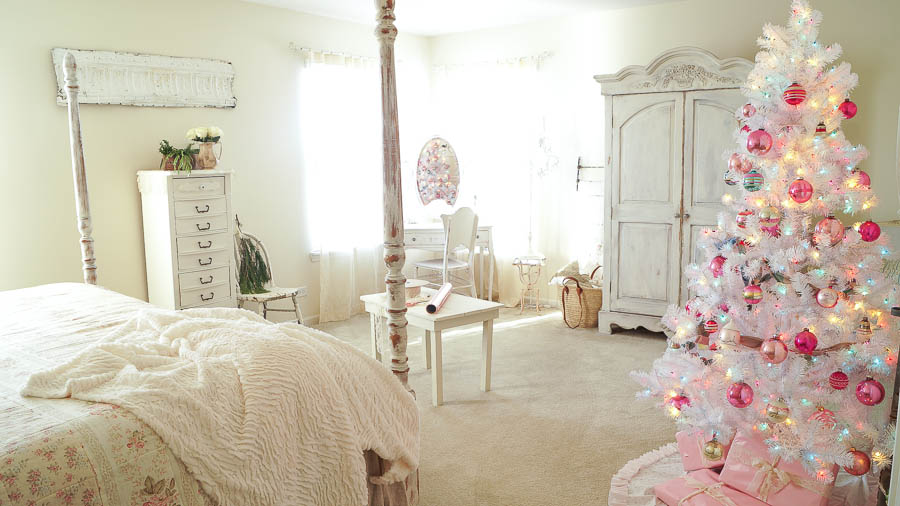White Lace Cottage Christmas Home Tour-166