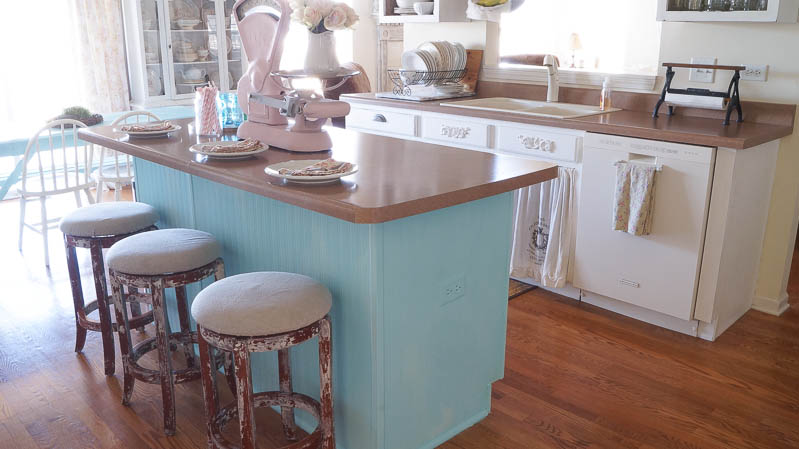 heirloom traditions paint synergy french vanilla shabby chic kitchen white lace cottage (3 of 65)