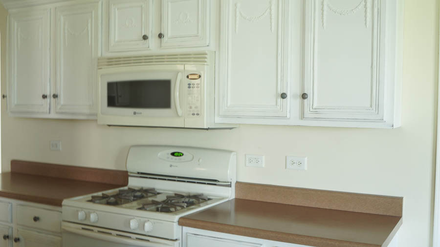 Simple Kitchen Backsplash Design