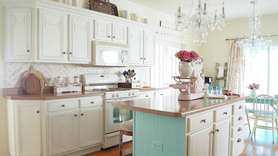 Simple Kitchen Backsplash Design