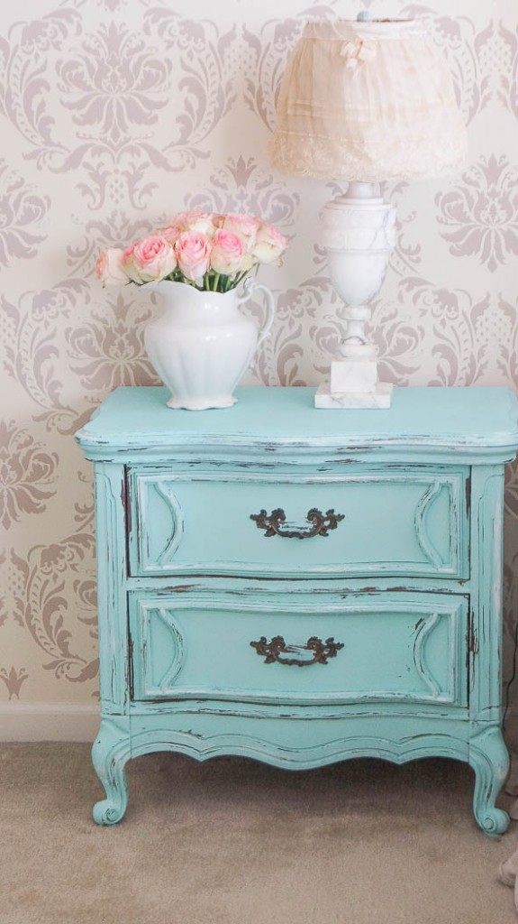 How To Cheat A Distress Furniture Look Cheap