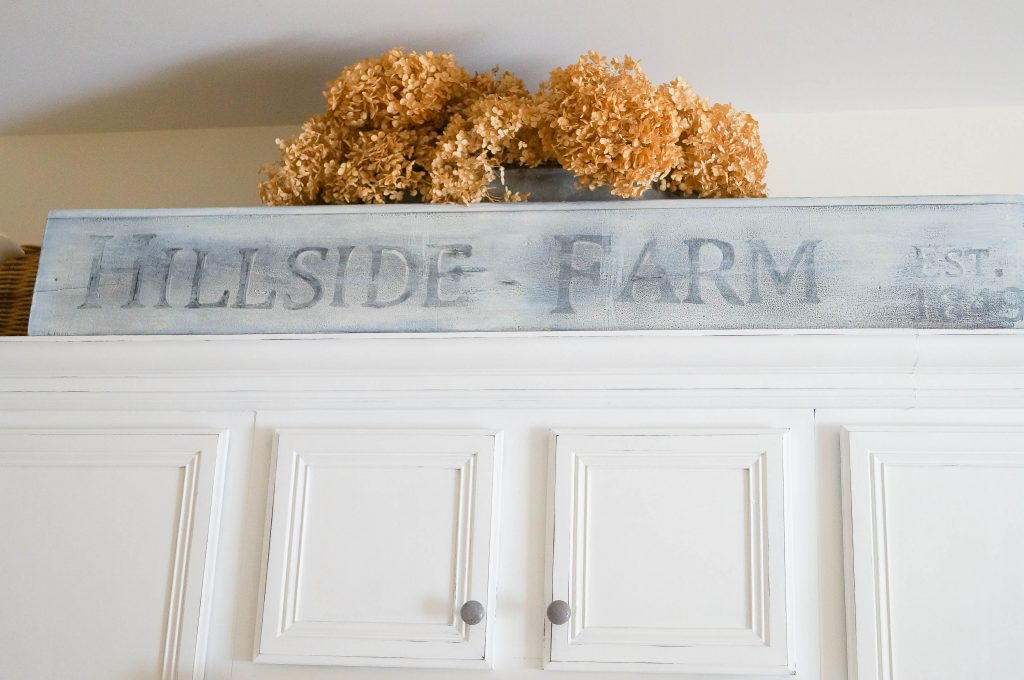 How To Make A Farmhouse Sign