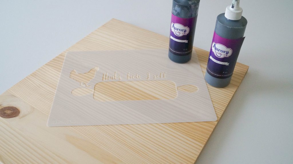 How-To-Make-A-Simple Craft-Using-A-Stencil