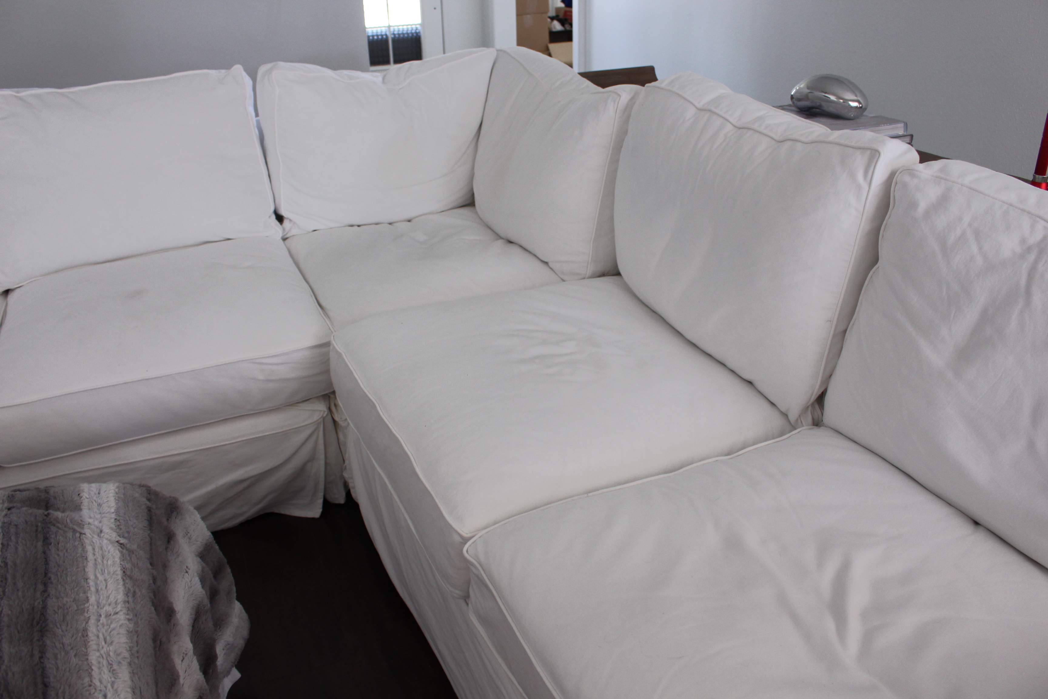 WHITE SLIPCOVERS